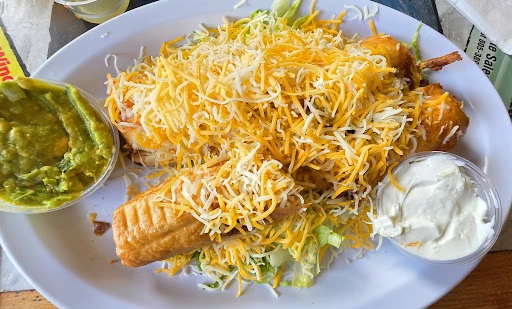 Olas de Carlos Surf Grill