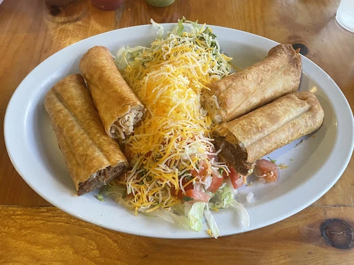 Olas de Carlos Surf Grill photo 5